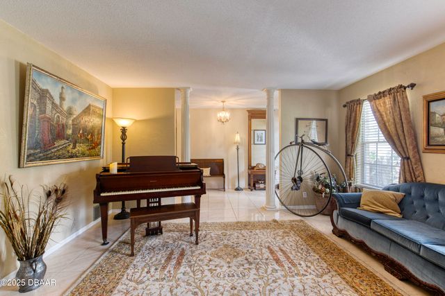 18 Twin River Drive, Ormond Beach, FL 32174