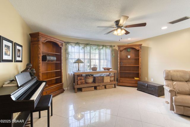 18 Twin River Drive, Ormond Beach, FL 32174