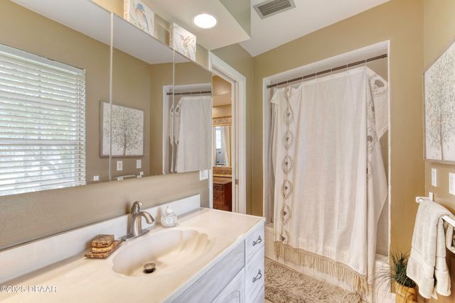 18 Twin River Drive, Ormond Beach, FL 32174