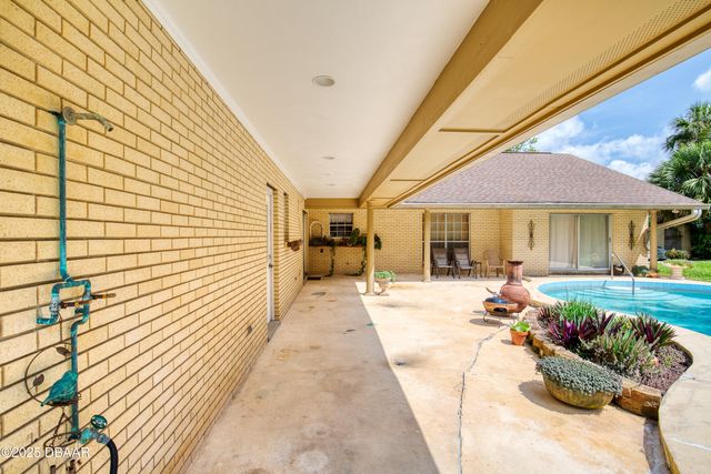 18 Twin River Drive, Ormond Beach, FL 32174