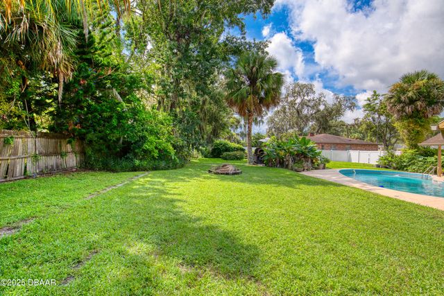 18 Twin River Drive, Ormond Beach, FL 32174