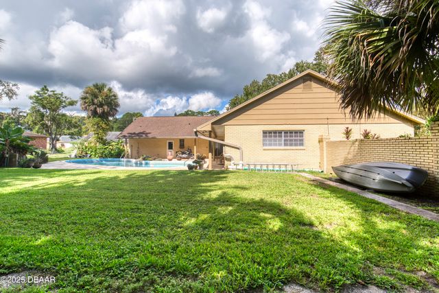 18 Twin River Drive, Ormond Beach, FL 32174