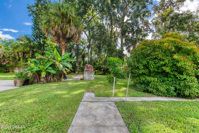 18 Twin River Drive, Ormond Beach, FL 32174