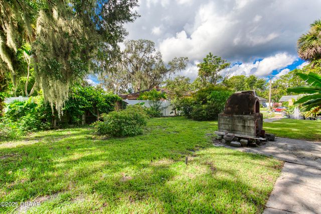 18 Twin River Drive, Ormond Beach, FL 32174