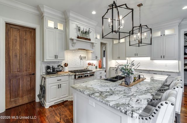 224 S Woodcreek Road, Madison, MS 39110