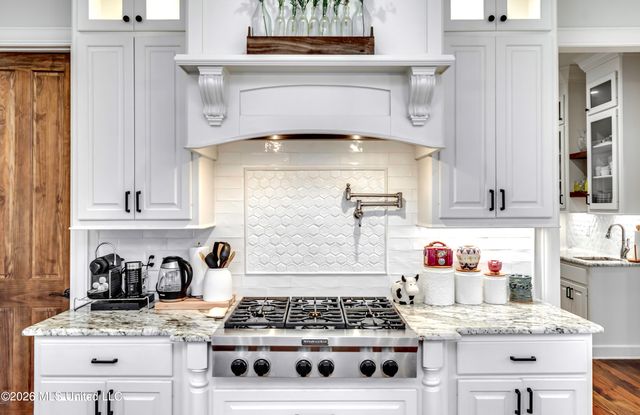 224 S Woodcreek Road, Madison, MS 39110