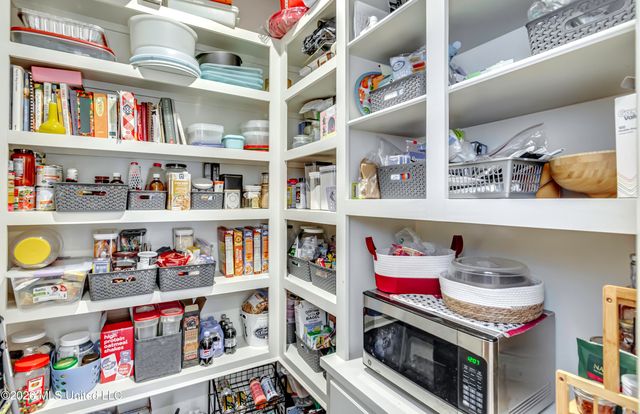 224 S Woodcreek Road, Madison, MS 39110