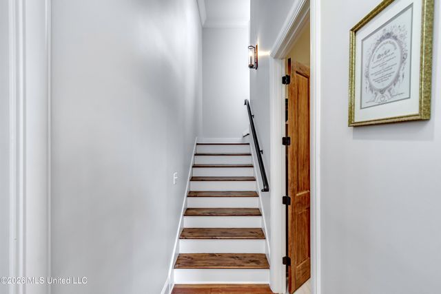 224 S Woodcreek Road, Madison, MS 39110