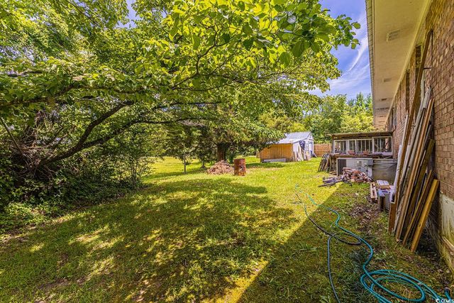 705 White Oak Dr., Johnsonville, SC 29555