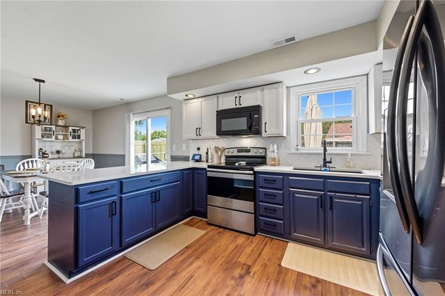 1637 Cassell ST, Virginia Beach, VA 23454