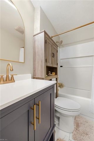 1637 Cassell ST, Virginia Beach, VA 23454