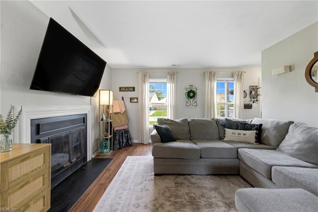 1637 Cassell ST, Virginia Beach, VA 23454