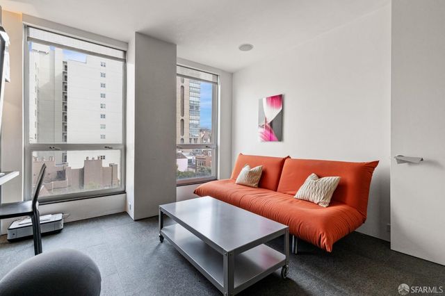 1070 Green Street 302, San Francisco, CA 94133