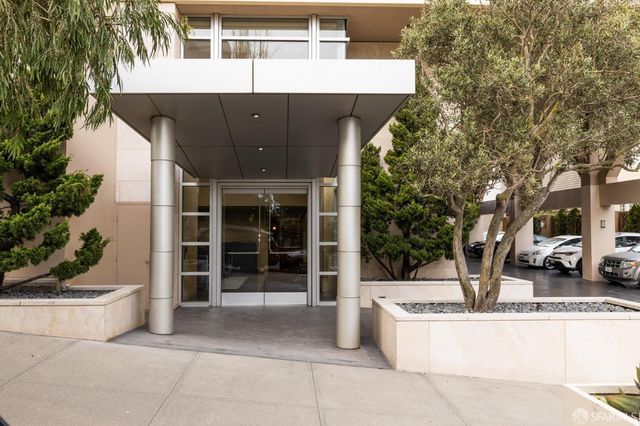 1070 Green Street 302, San Francisco, CA 94133