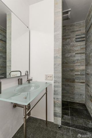 1070 Green Street 302, San Francisco, CA 94133