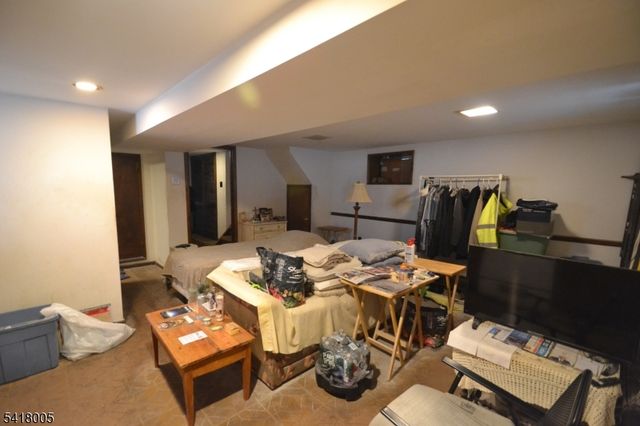 8 Witherspoon St, Nutley Twp., NJ 07110