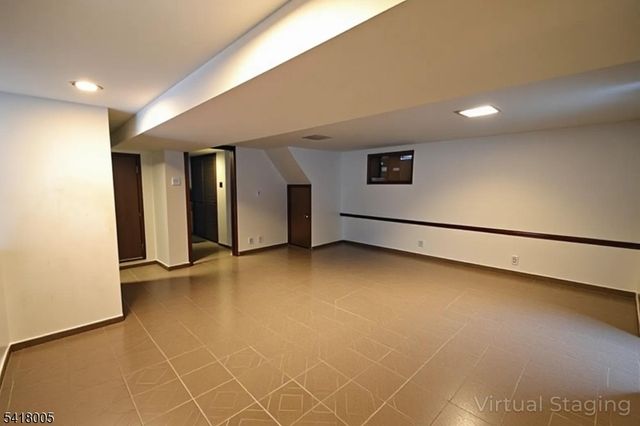 8 Witherspoon St, Nutley Twp., NJ 07110