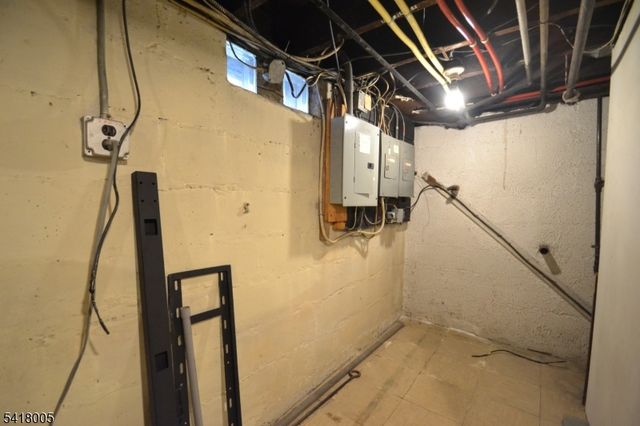 8 Witherspoon St, Nutley Twp., NJ 07110