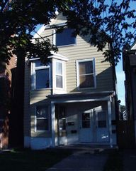 2437 W AINSLIE Street 1F, Chicago, IL 60618