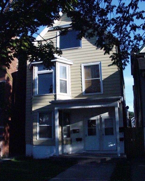 2437 W AINSLIE Street 1F, Chicago, IL 60618