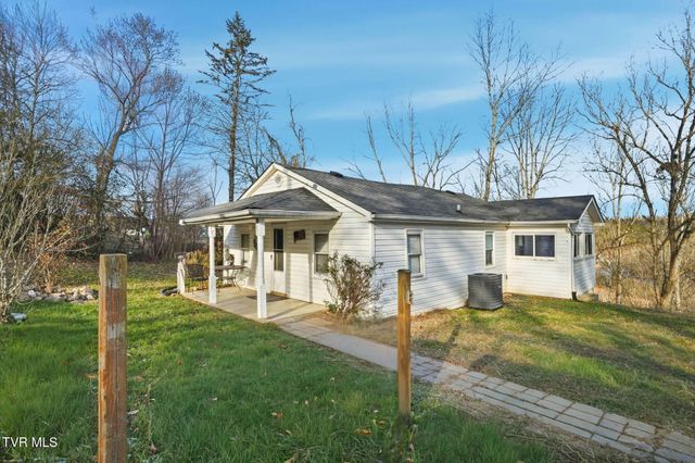 385 Witcher Pvt Drive, Bristol, TN 37620