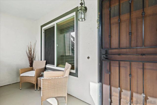 1800 S Maple St 102, Escondido, CA 92025