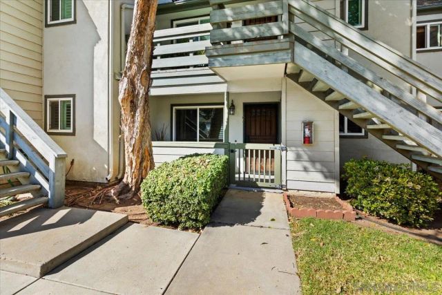 1800 S Maple St 102, Escondido, CA 92025