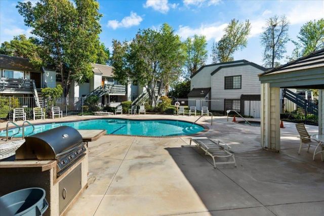 1800 S Maple St 102, Escondido, CA 92025