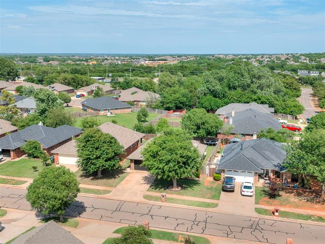 3405 Shona Way, Norman, OK 73069