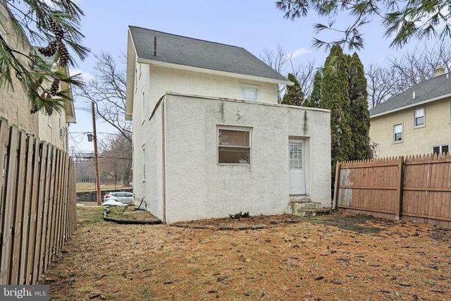 716 RAILROAD AVE, Haverford, PA 19041