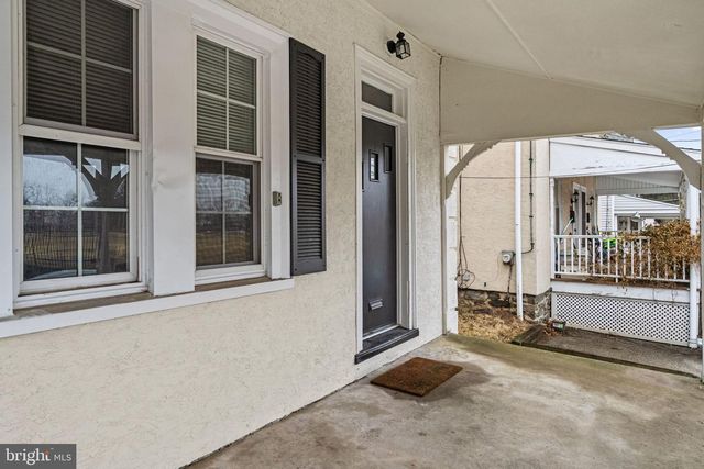 716 RAILROAD AVE, Haverford, PA 19041