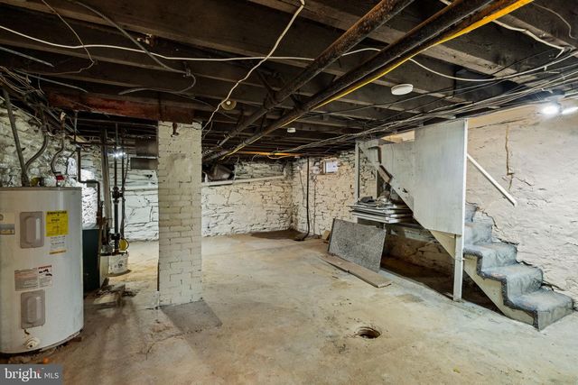 716 RAILROAD AVE, Haverford, PA 19041