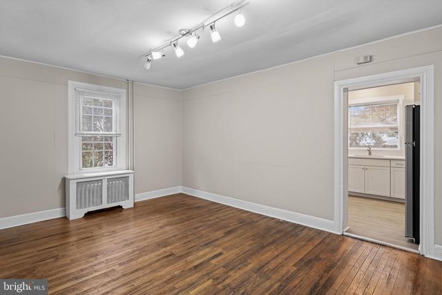 716 RAILROAD AVE, Haverford, PA 19041