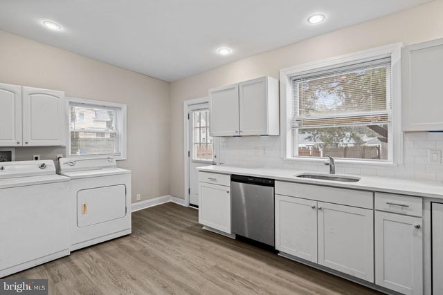 716 RAILROAD AVE, Haverford, PA 19041