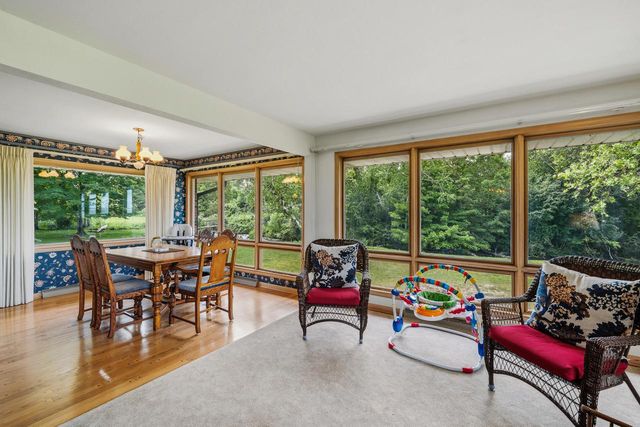 5281 Spring Valley ROAD, Burlington, WI 53105