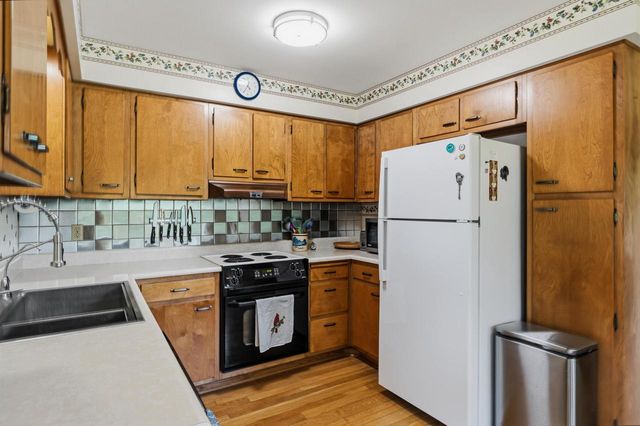 5281 Spring Valley ROAD, Burlington, WI 53105