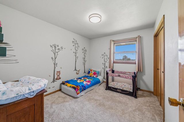 5281 Spring Valley ROAD, Burlington, WI 53105
