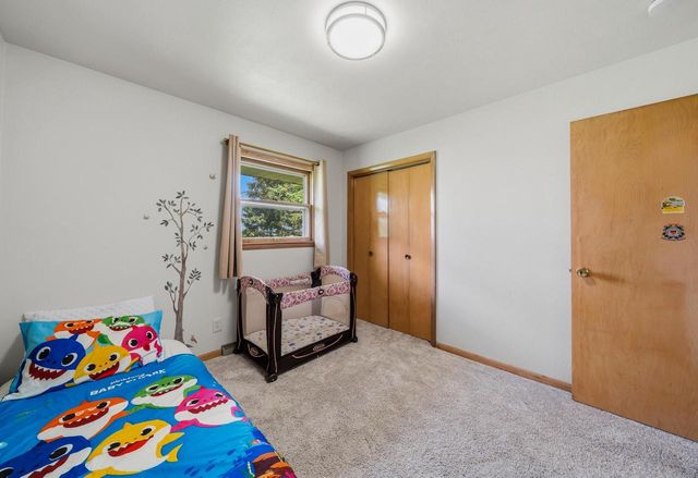 5281 Spring Valley ROAD, Burlington, WI 53105