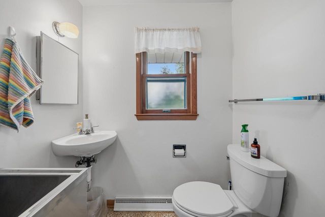 5281 Spring Valley ROAD, Burlington, WI 53105