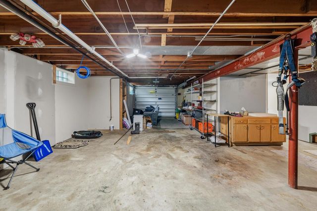 5281 Spring Valley ROAD, Burlington, WI 53105