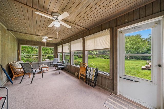 5281 Spring Valley ROAD, Burlington, WI 53105