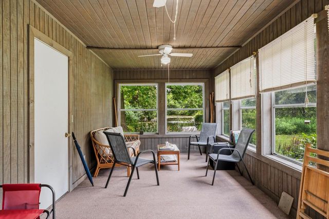 5281 Spring Valley ROAD, Burlington, WI 53105