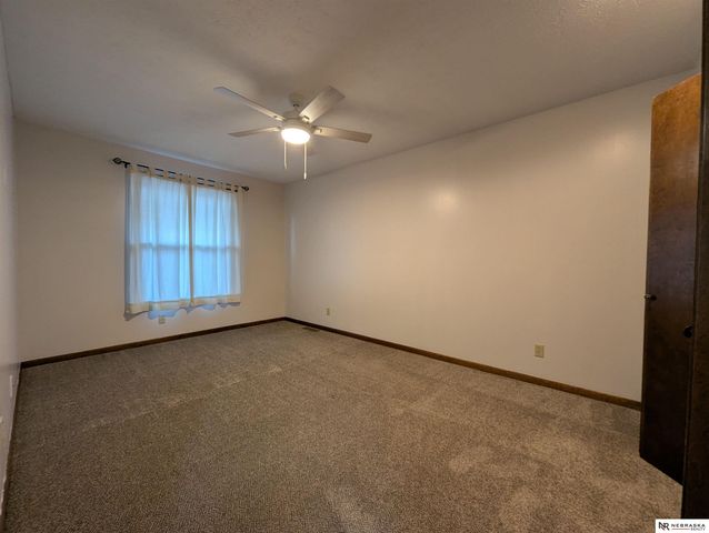 5613 Briar Patch Circle, Lincoln, NE 68516