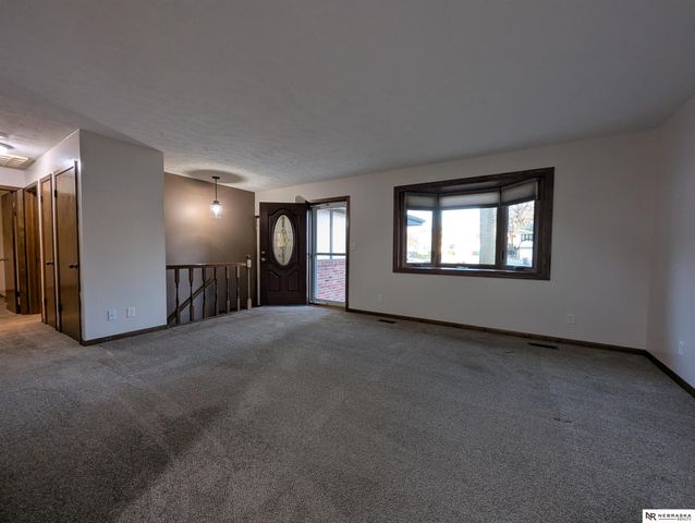 5613 Briar Patch Circle, Lincoln, NE 68516