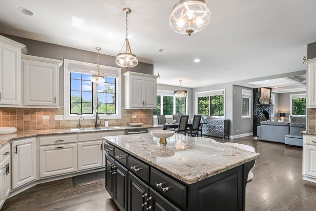 12023 Ashbrook Lane, Mokena, IL 60448