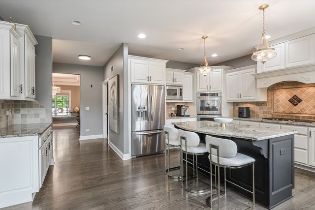 12023 Ashbrook Lane, Mokena, IL 60448