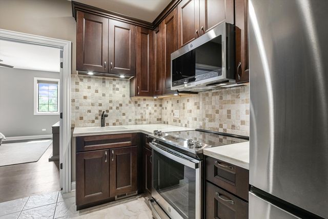 12023 Ashbrook Lane, Mokena, IL 60448