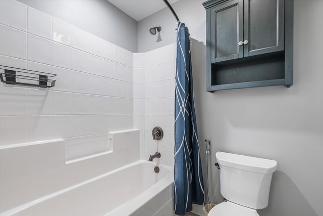 12023 Ashbrook Lane, Mokena, IL 60448