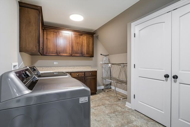 12023 Ashbrook Lane, Mokena, IL 60448