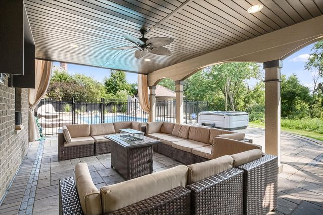12023 Ashbrook Lane, Mokena, IL 60448